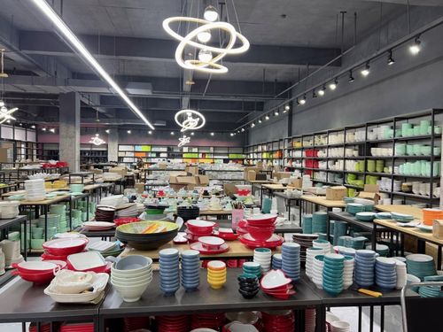 特大喜訊 熱烈祝賀山東華苑集團(tuán)巨資打造 中國酒店用品城 8月1日正式開業(yè)